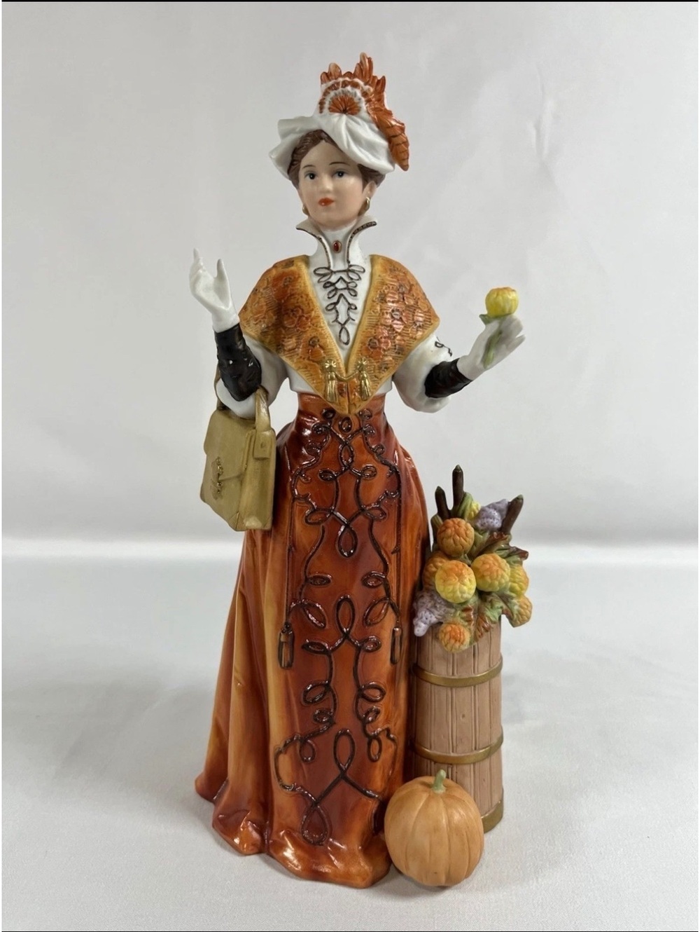 1991 Albee Award Porcelain Figurine by Avon